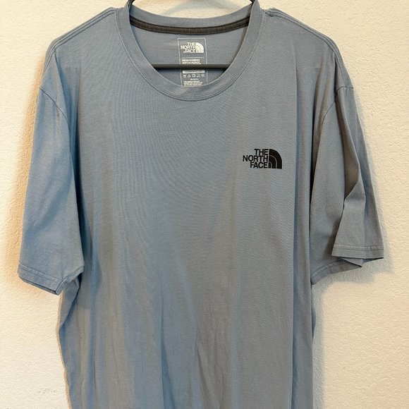 Set of 2 - The North Face Men XL Mountain Logo Short sleeve T-Shirts - Picture 3 of 12